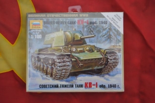 Zvezda 6141 Soviet Heavy Tank KV-1 model 1940